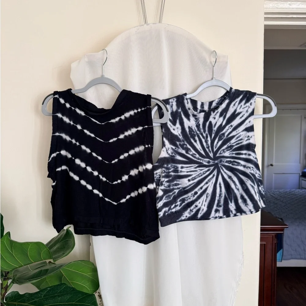 Bundle of Workout Tops size Small - Picture 3 of 4